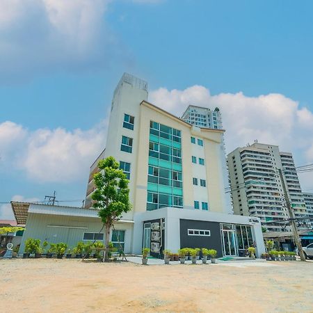 Le Nara Residence Pantai Jomtien Luaran gambar